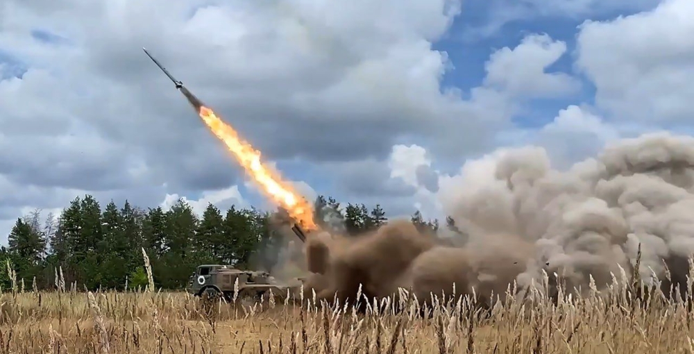 Средства ПВО сбили над Белгородской областью украинскую ракету