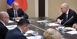 Силуанов доложил Путину об устойчивой финансовой ситуации в России по итогам 2023 года