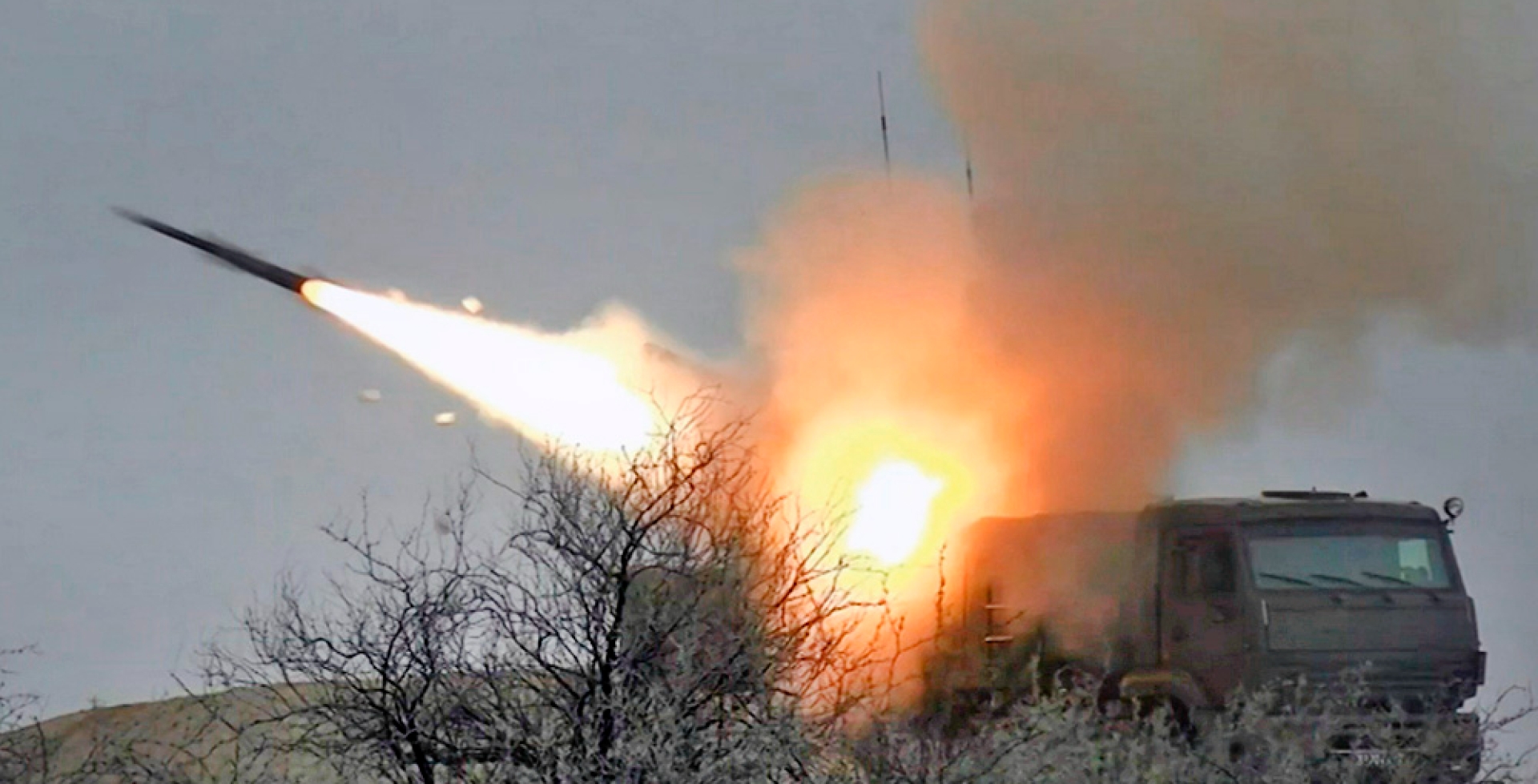 В Минобороны РФ заявили об уничтожении трех ракет над Курской областью 