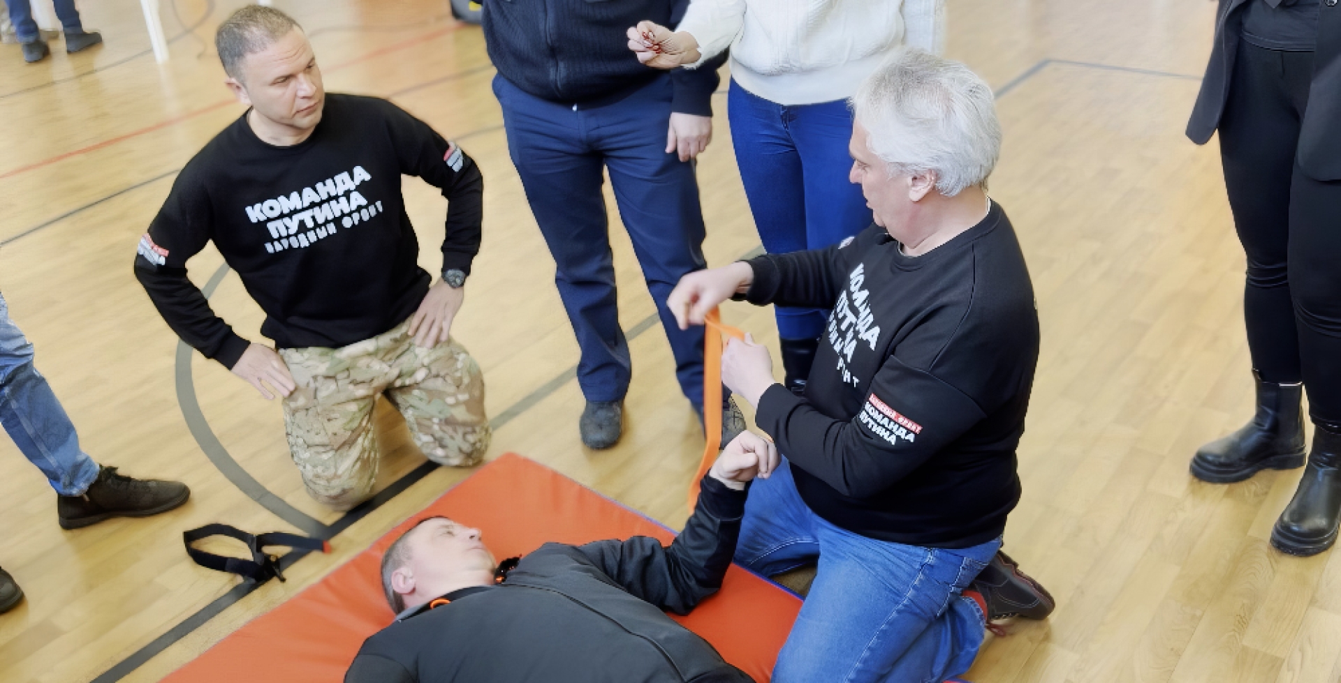 Народный фронт распространил в Белгороде в местах массового скопления людей специальные аптечки