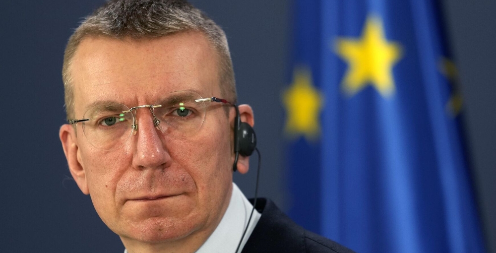 Президент Латвии поддержал Макрона в отказе от красных линий в помощи Киеву