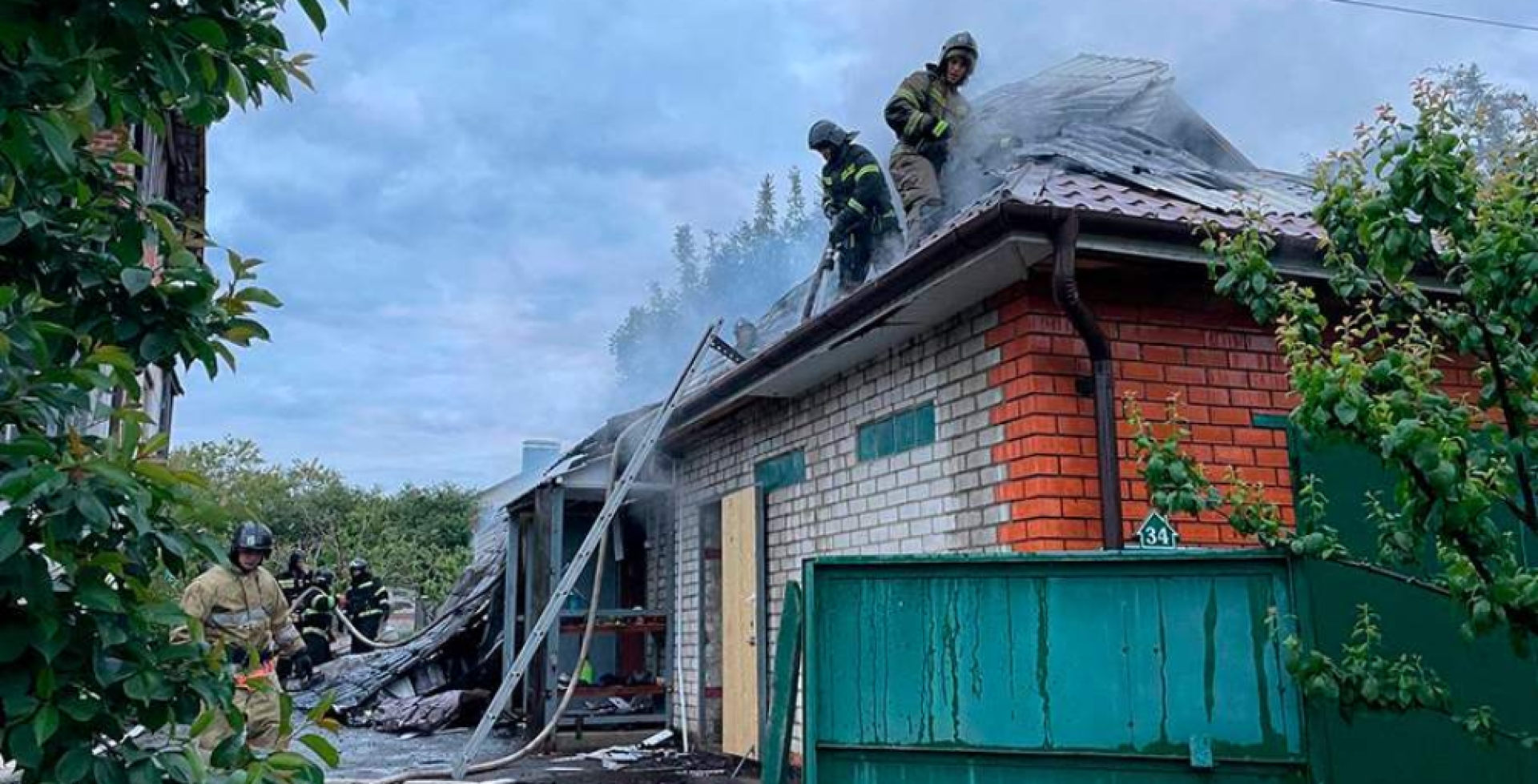 В результате ударов украинских боевиков по Белгородской области пострадали два мирных жителя 