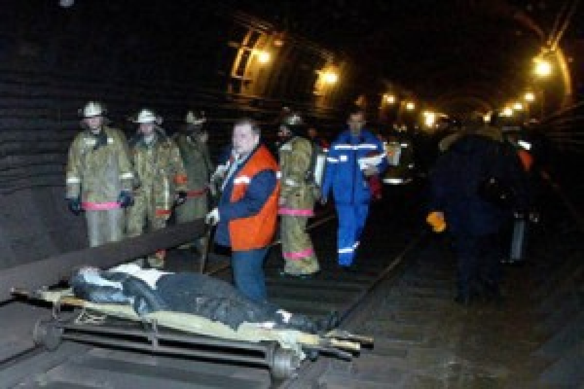 Теракты в московском метро унесли жизни 37 человек