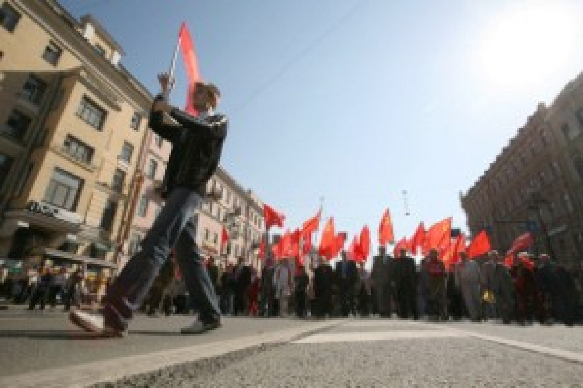 "Первомай"  для губернаторов "не полной отчетности"