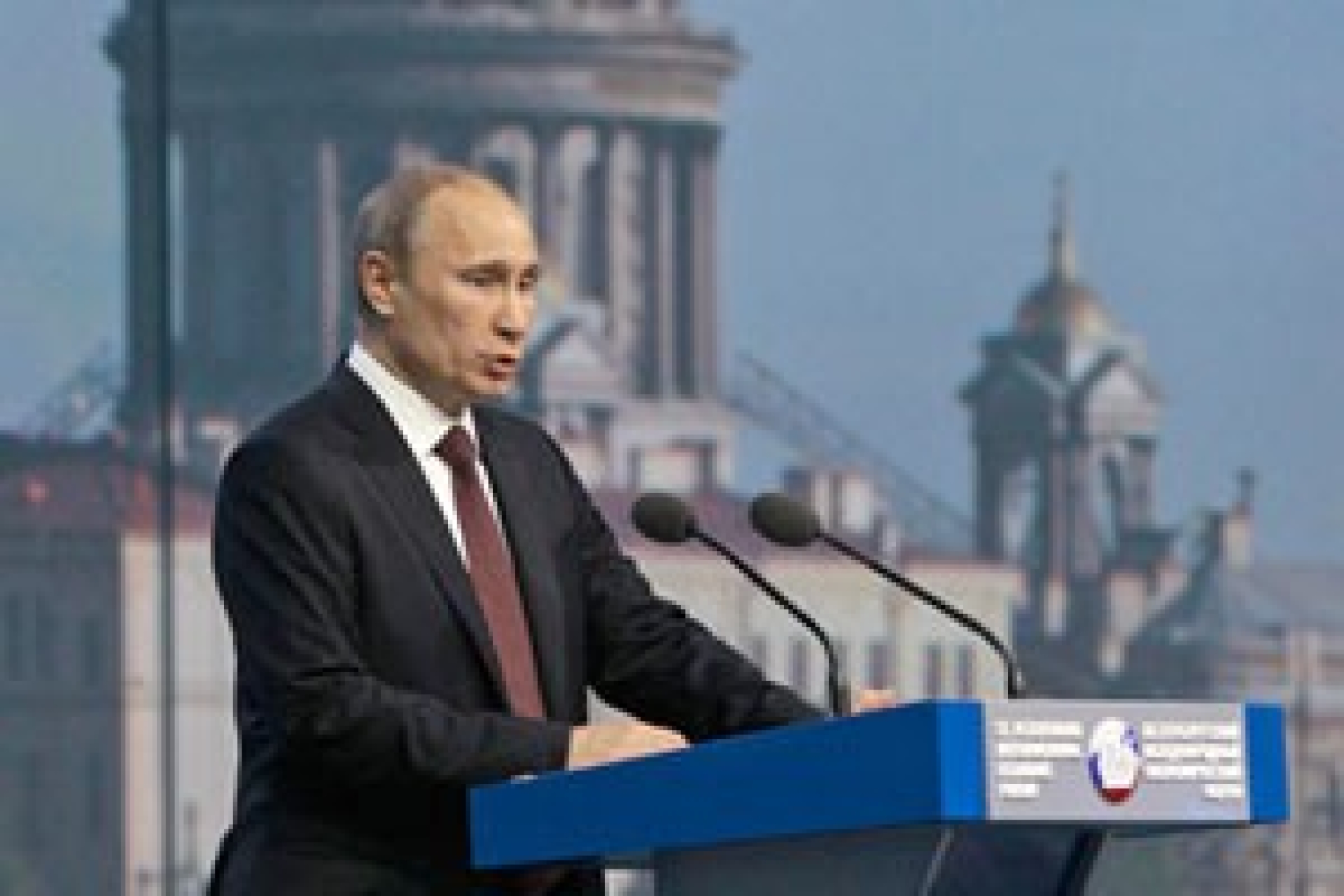 Путин отделил политику от энергетики