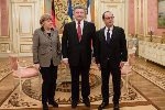 Порошенко, Олланд и Меркель хотят перемирия