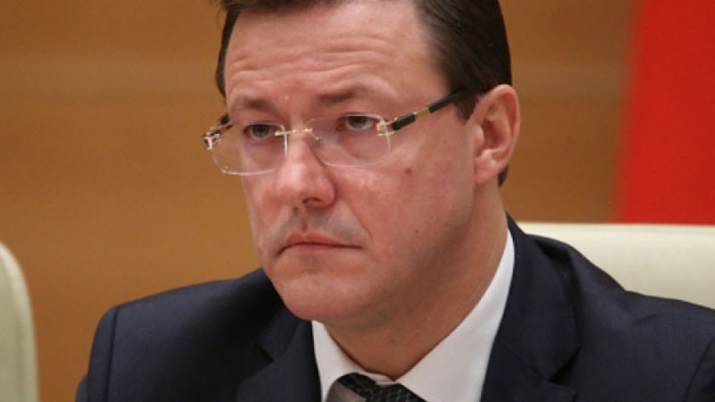 Дмитрий Азаров