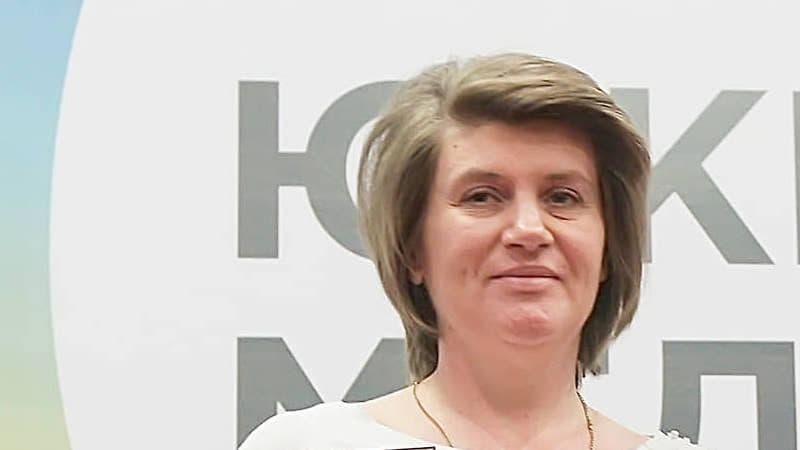 Елена Пивоварова